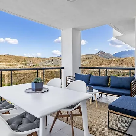 Acosta 2 By Asola Apartment